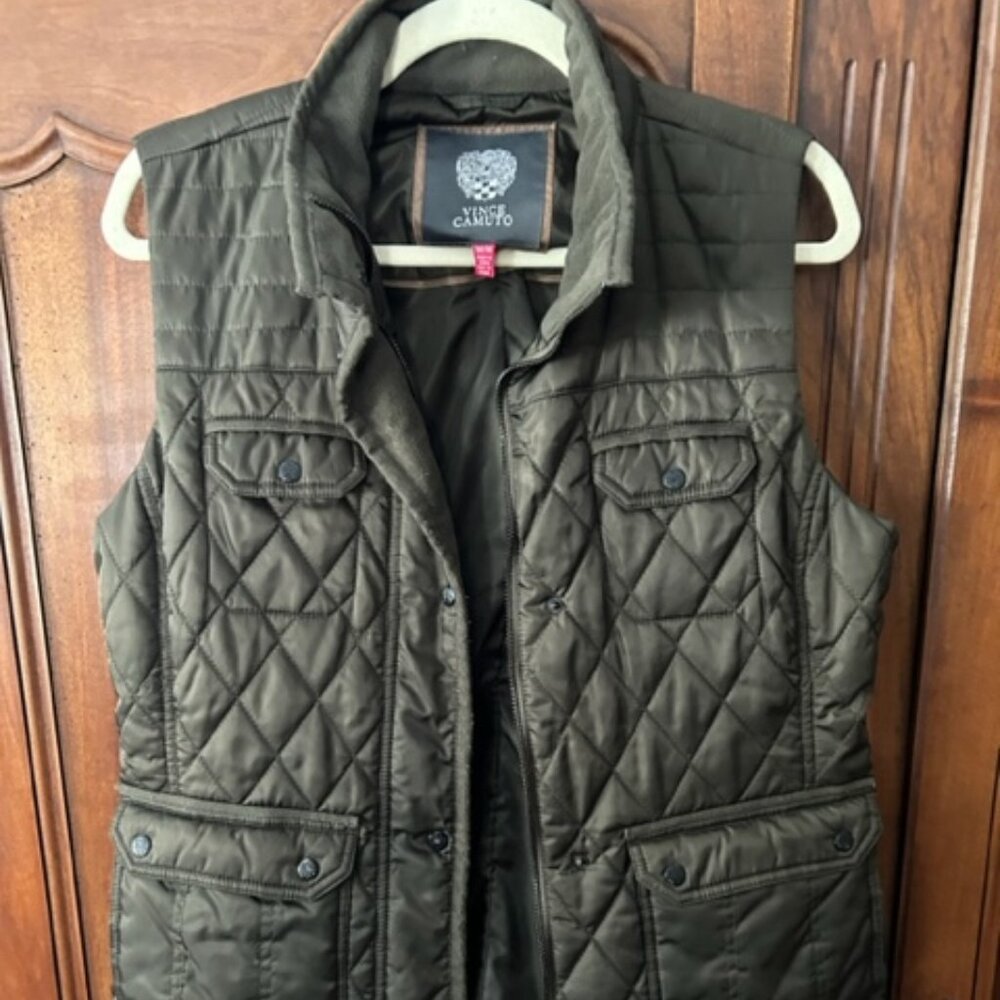 Vince Camuto olive green quilted vest, size M